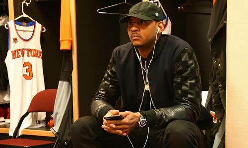 吃瓜群众围观火箭