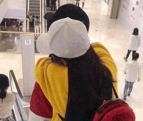 吃瓜群众李兰迪图片